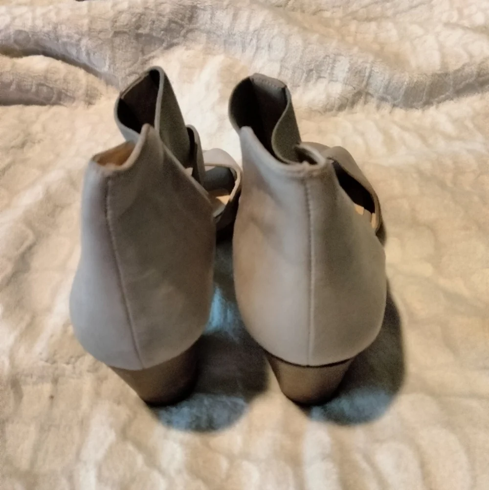 Amalfi by Rangoni Made in Italy Women's Heels